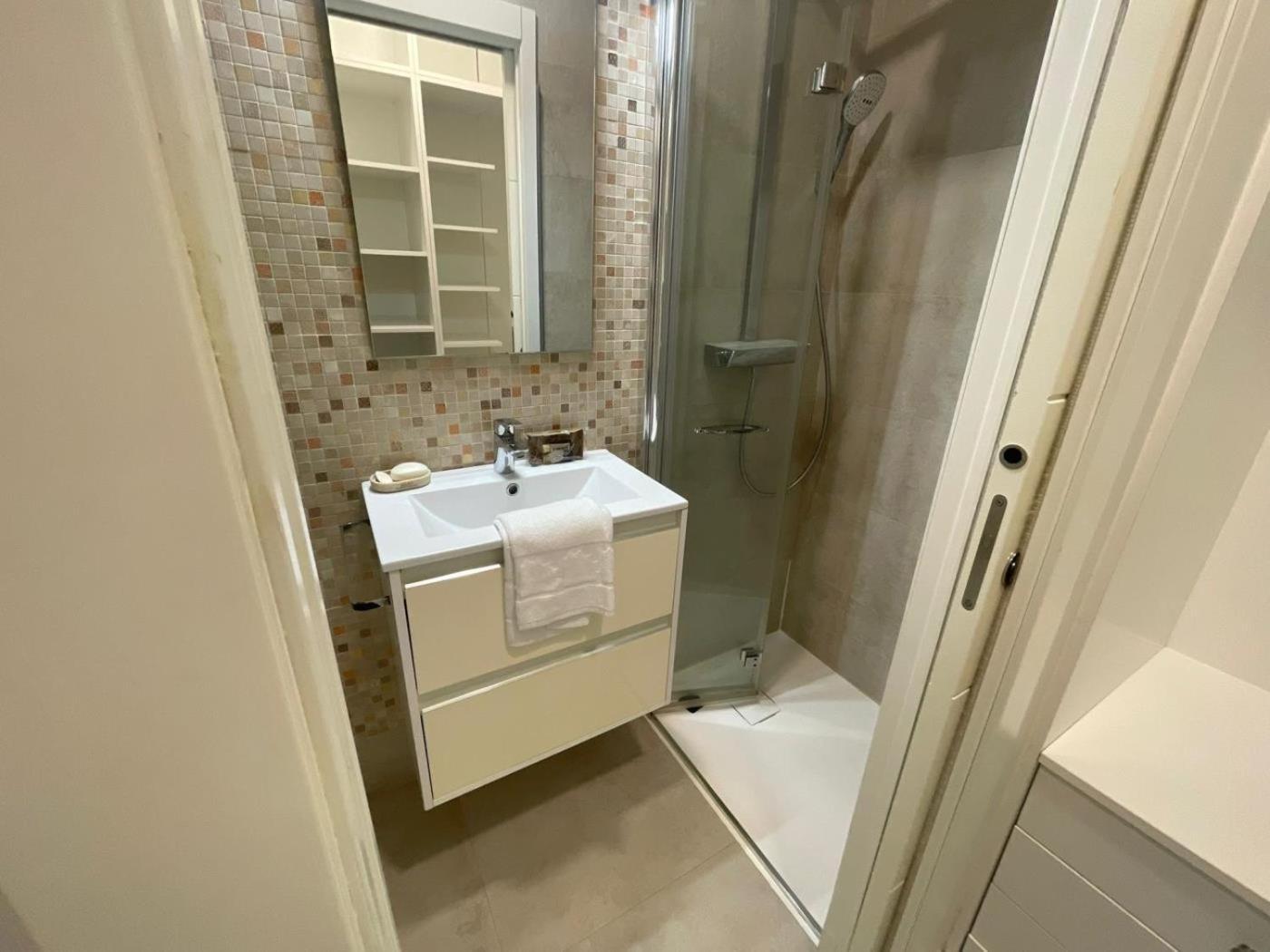 Nuevo! Piso En Pleno Centro Apartman Santender Kültér fotó